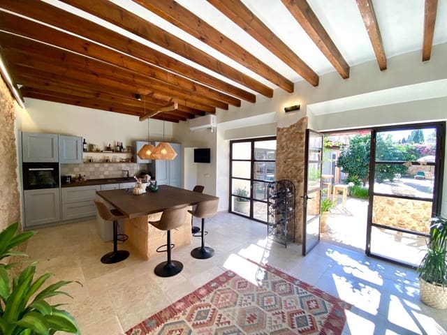 6 Zimmer Villa zu verkaufen in Santa María del Camí mit Garage - 2.250.000 € (Ref: 10139146)