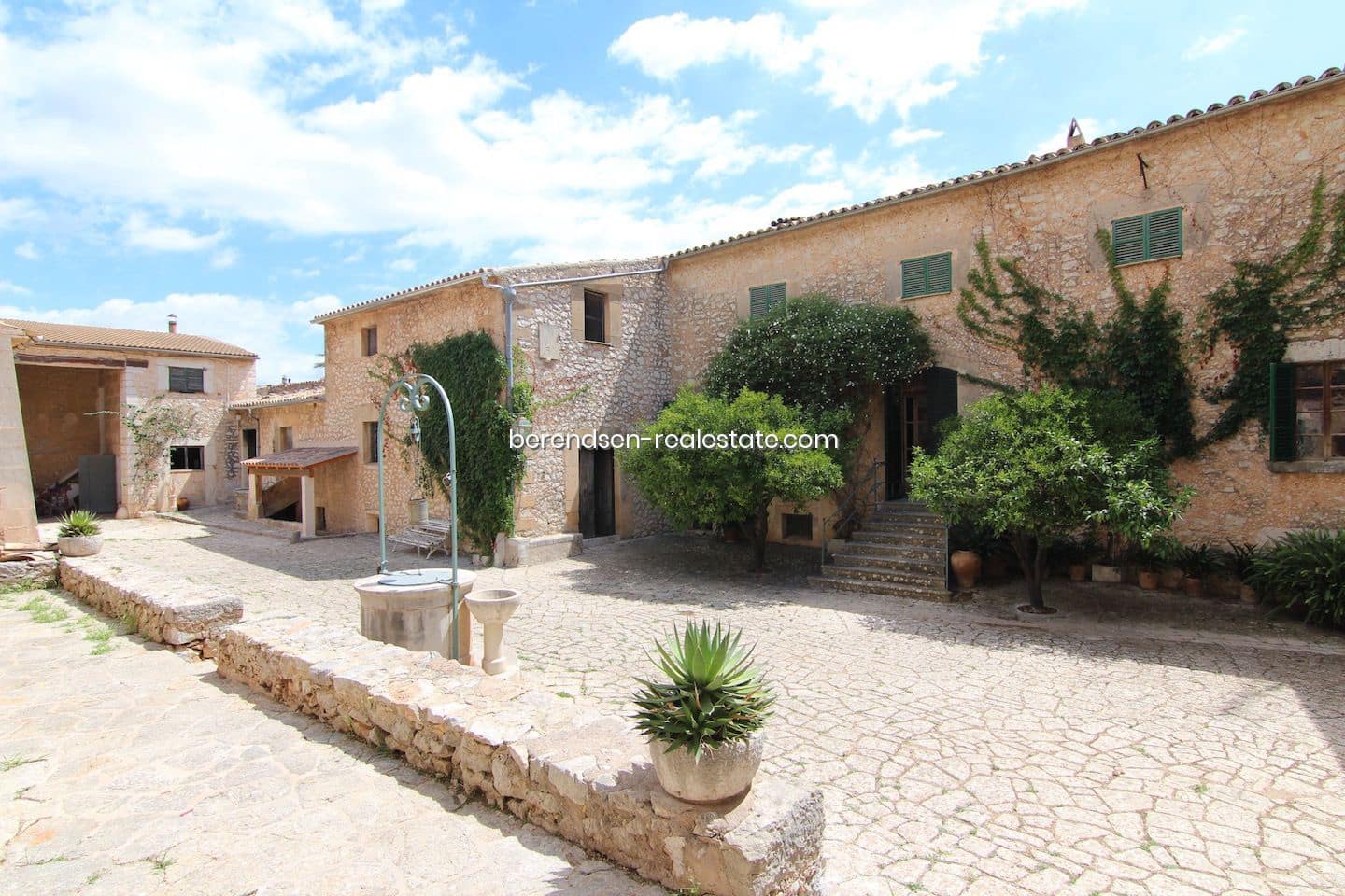 10 soveværelse Villa til salg i Binissalem med swimmingpool garage - € 4.500.000 (Ref: 4744972)