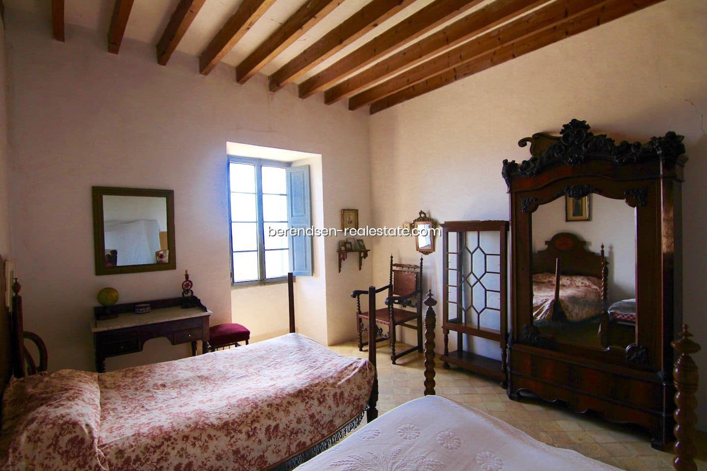 10 soveværelse Villa til salg i Binissalem med swimmingpool garage - € 4.500.000 (Ref: 4744972)