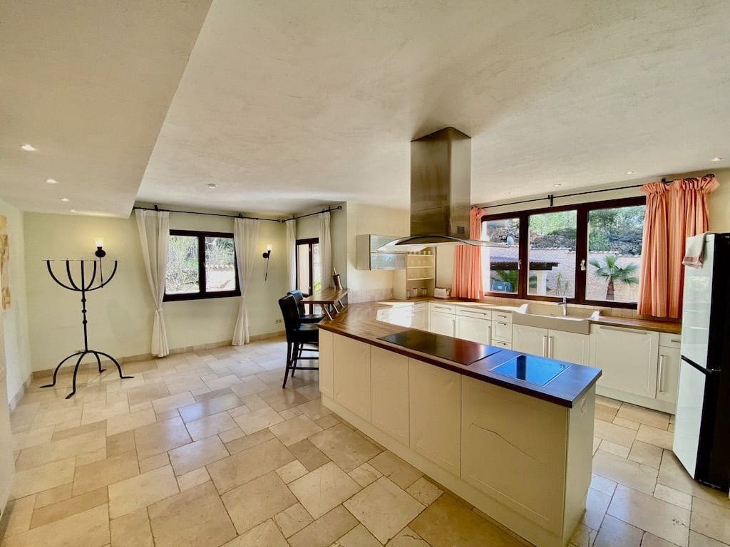 6 quarto Quinta/Casa Rural para venda em Santa Maria del Cami com piscina garagem - 2 995 000 € (Ref: 4744987)