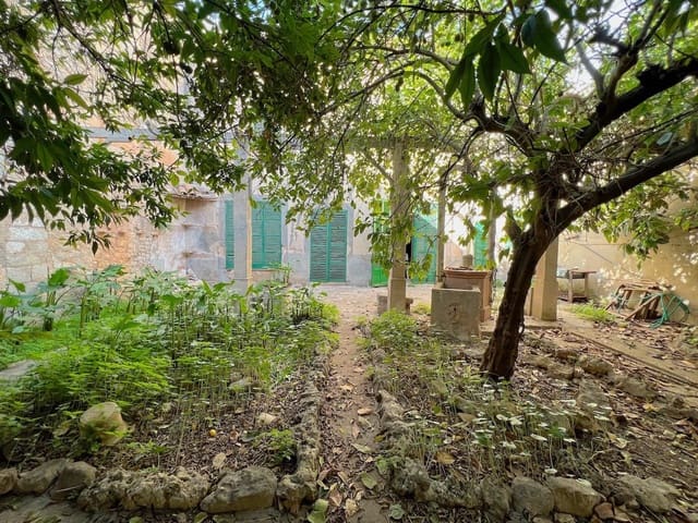 8 soverom Villa til salgs i Binissalem med garasje - € 1 850 000 (Ref: 7630252)