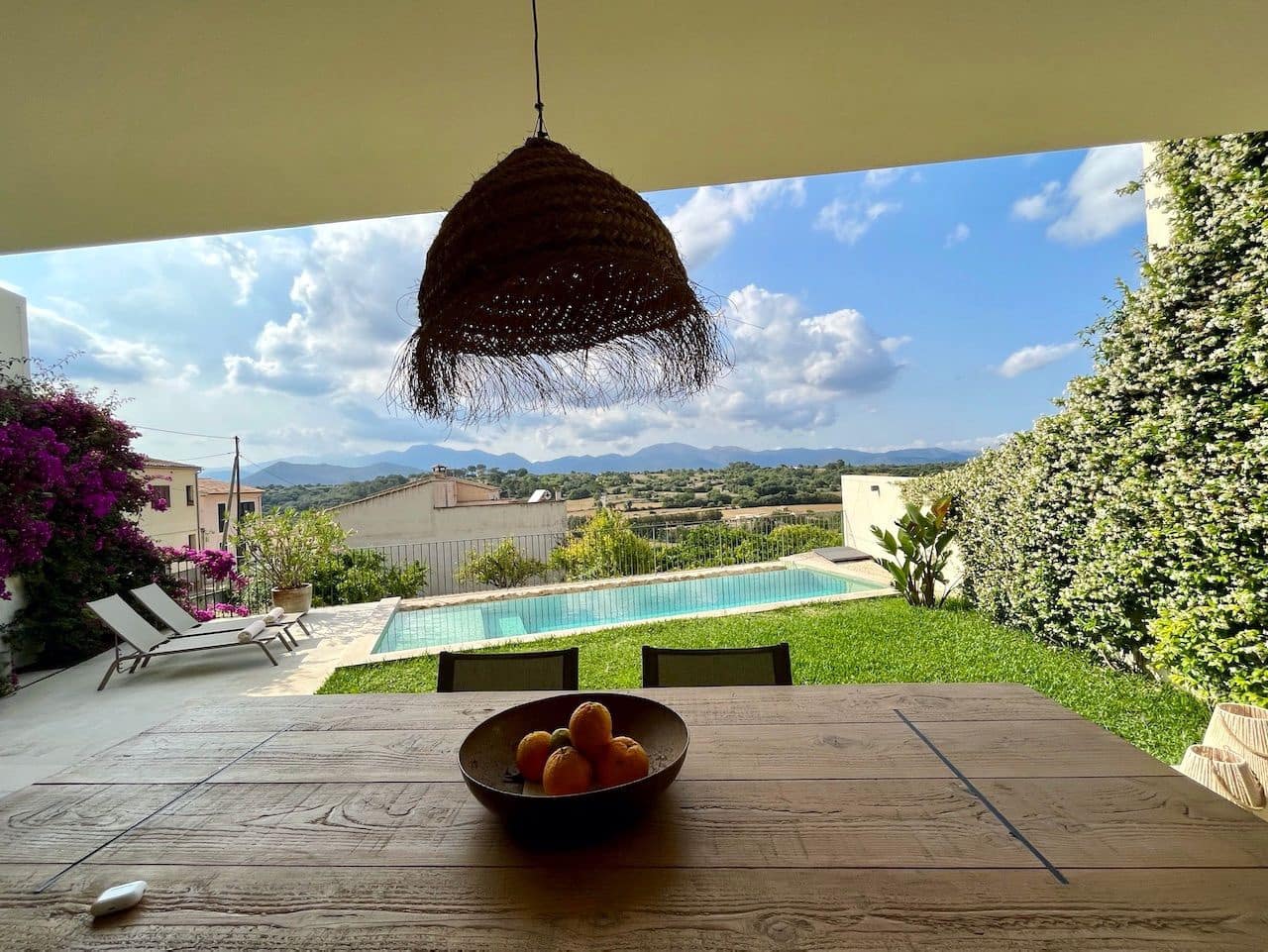 3 soveværelse Villa til salg i Llubi med swimmingpool - € 1.450.000 (Ref: 7630260)