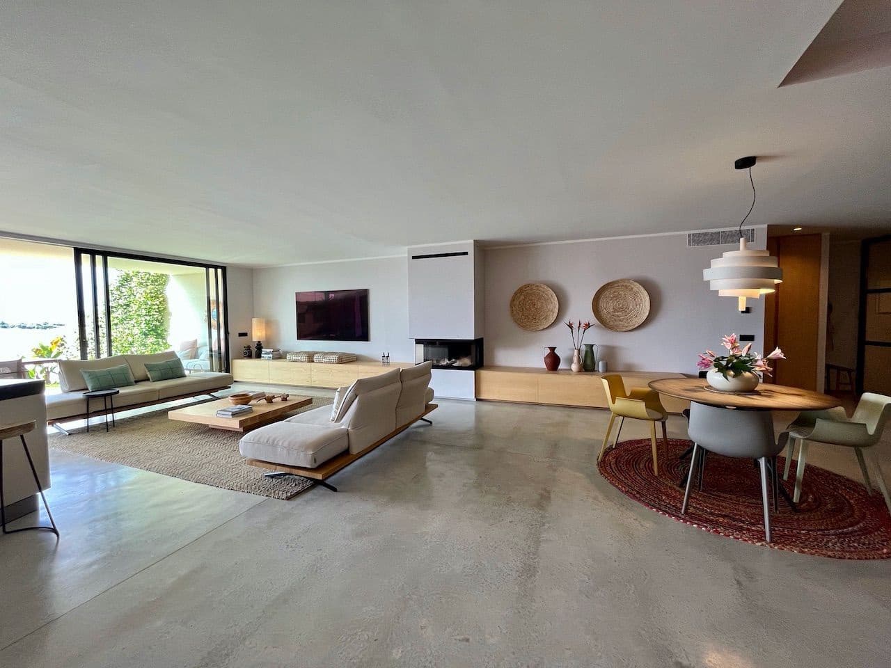 3 soveværelse Villa til salg i Llubi med swimmingpool - € 1.450.000 (Ref: 7630260)