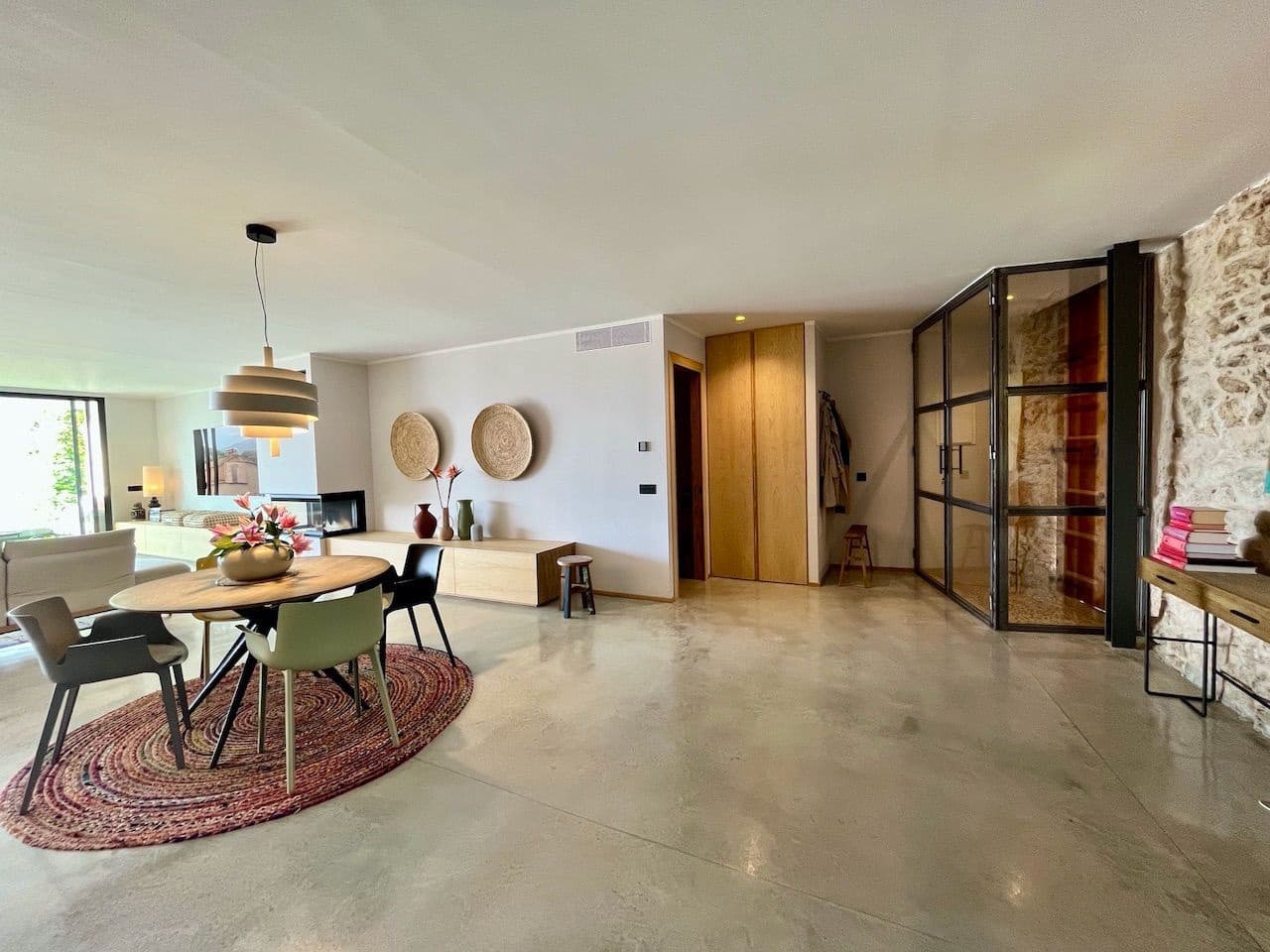 3 soveværelse Villa til salg i Llubi med swimmingpool - € 1.450.000 (Ref: 7630260)