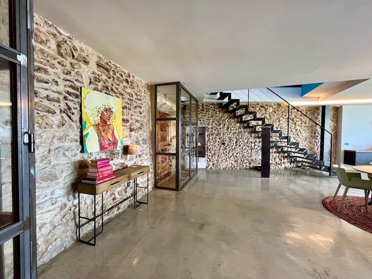 3 soveværelse Villa til salg i Llubi med swimmingpool - € 1.450.000 (Ref: 7630260)