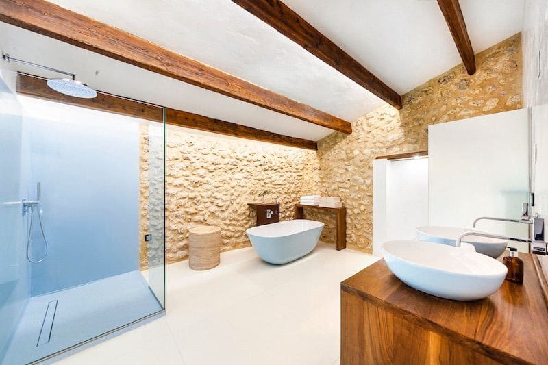 4 soveværelse Villa til salg i Llubi med swimmingpool garage - € 2.950.000 (Ref: 7630324)