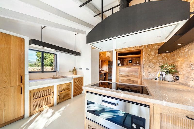 4 soveværelse Villa til salg i Llubi med swimmingpool garage - € 2.950.000 (Ref: 7630324)