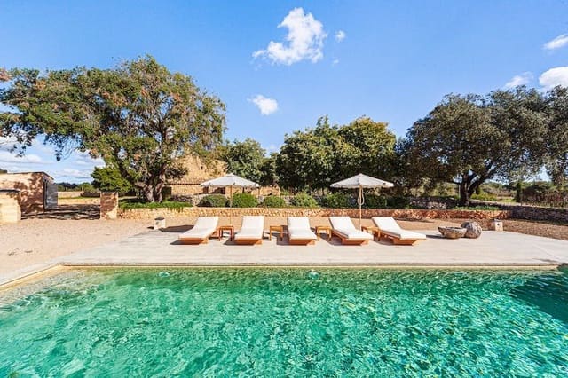 4 soverom Villa til salgs i Llubí med svømmebasseng garasje - € 2 950 000 (Ref: 7630324)