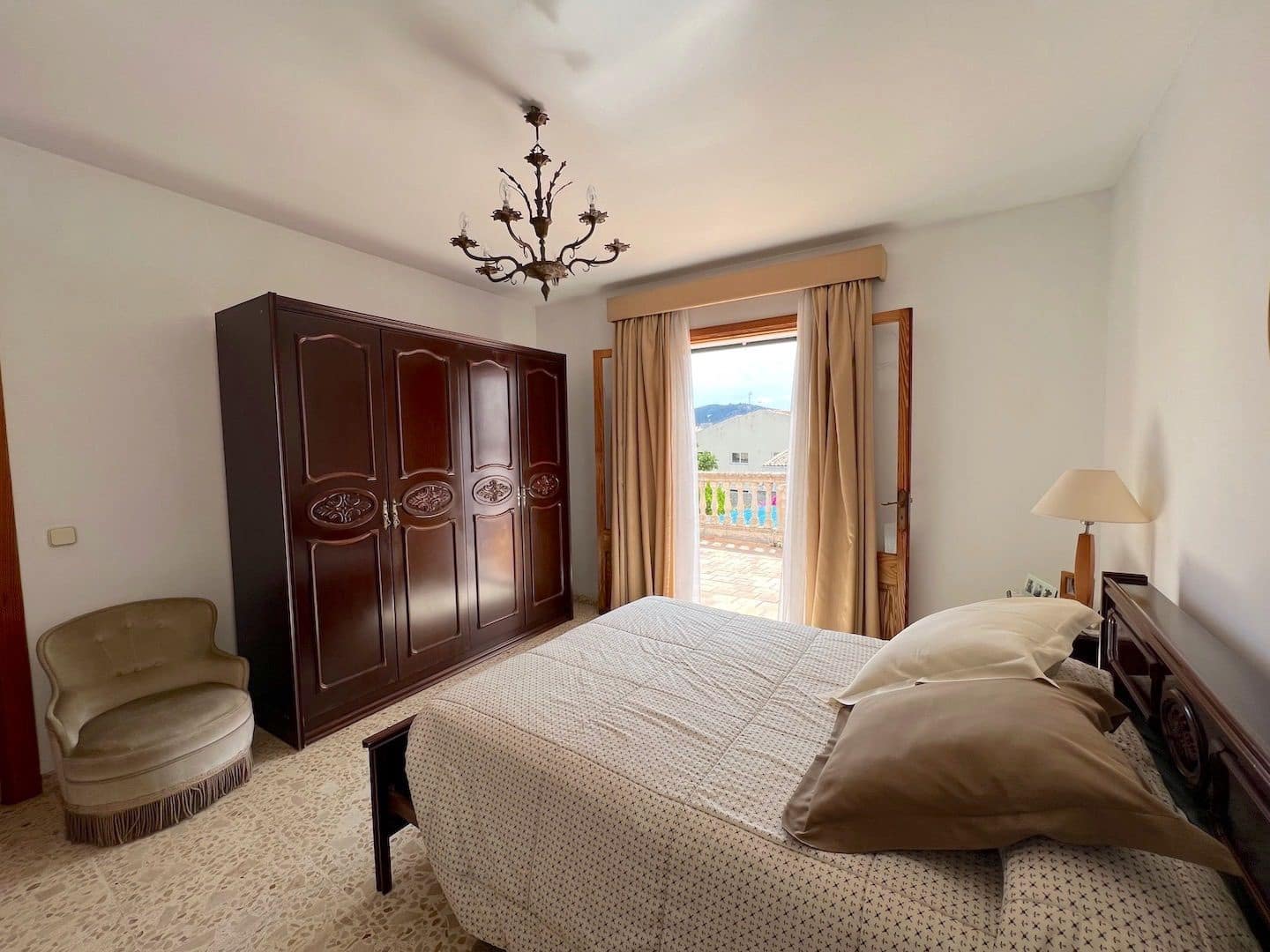 5 soveværelse Villa til salg i Alaro med garage - € 894.000 (Ref: 7639639)