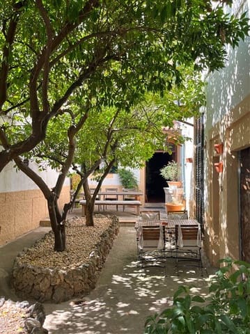 8 bedroom Villa for sale in Alaró - € 1,490,000 (Ref: 7720227)