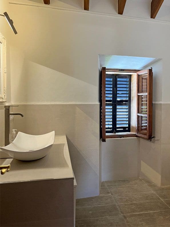 8 soveværelse Villa til salg i Alaro - € 1.490.000 (Ref: 7720227)