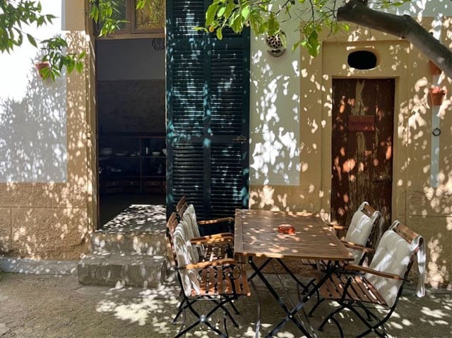 8 bedroom Villa for sale in Alaró - € 1,490,000 (Ref: 7720227)