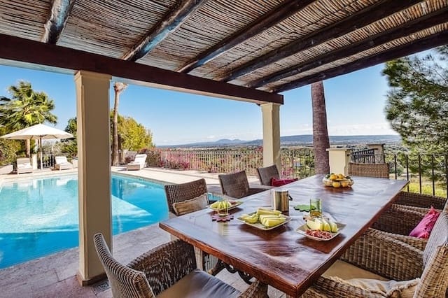 6 slaapkamer Villa te koop in Santa María del Camí met zwembad garage - € 6.800.000 (Ref: 7742930)