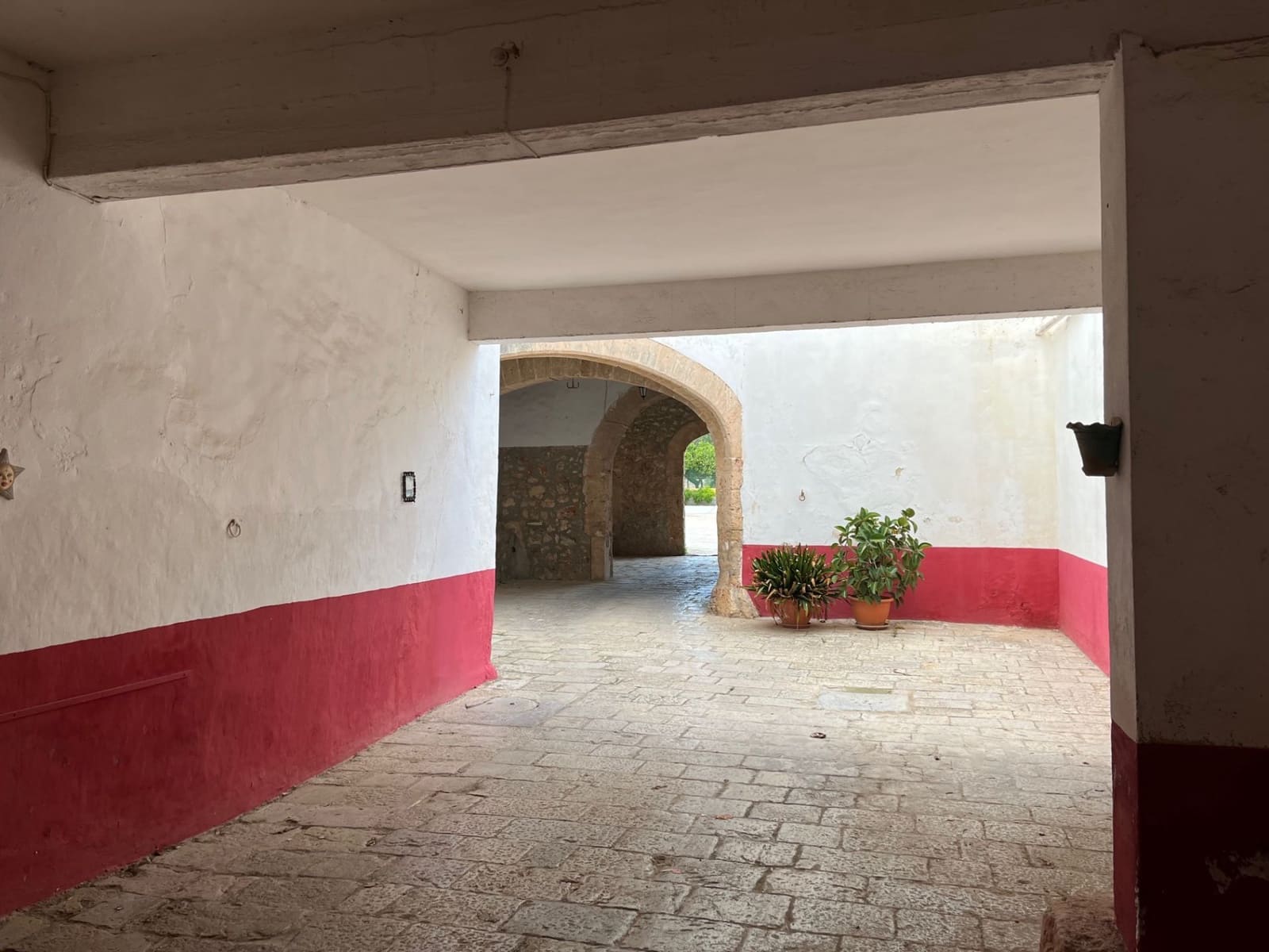 10 bedroom Villa for sale in Santa Maria del Cami with pool garage - € 1,650,000 (Ref: 7796923)