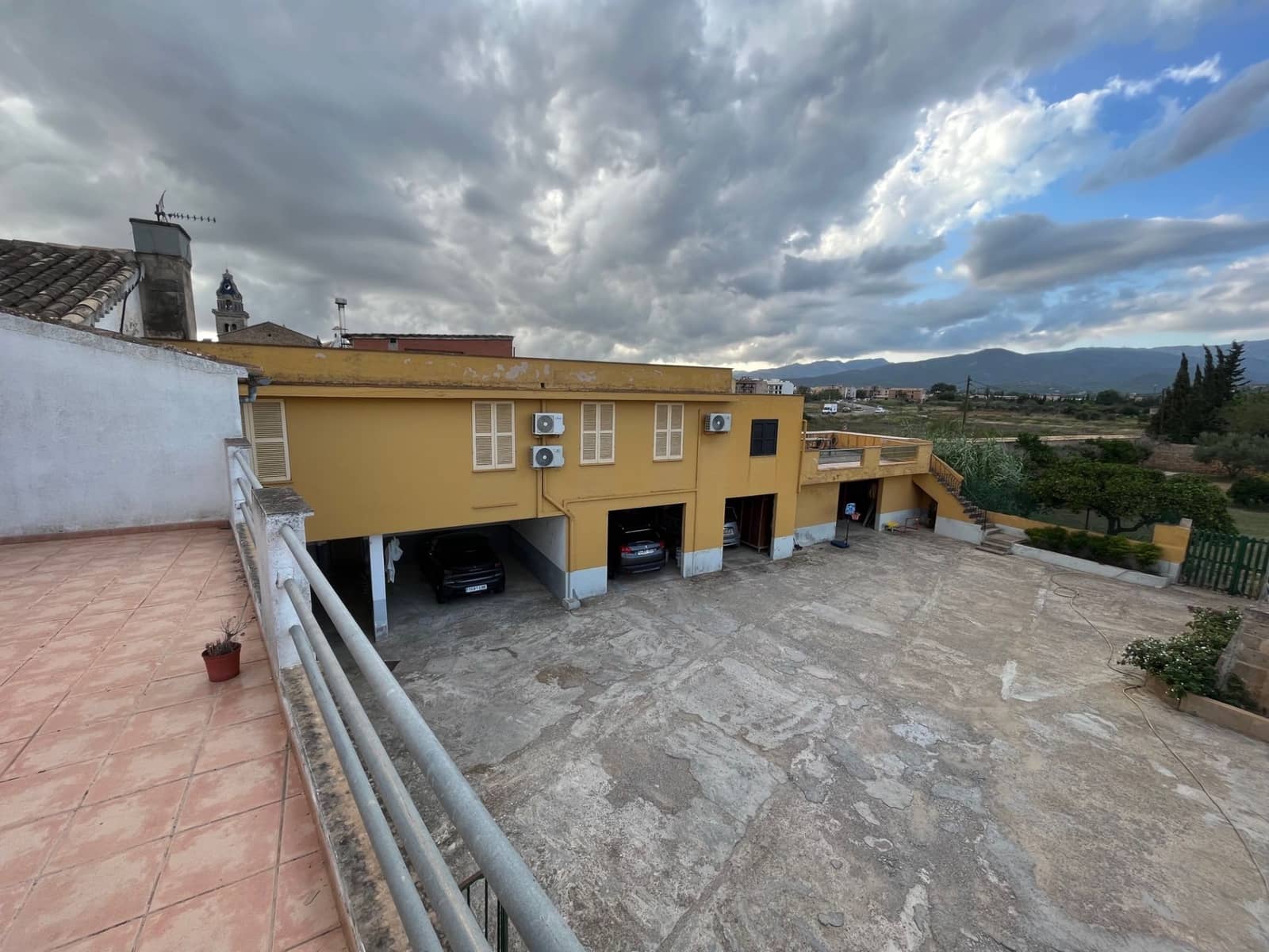 10 bedroom Villa for sale in Santa Maria del Cami with pool garage - € 1,650,000 (Ref: 7796923)