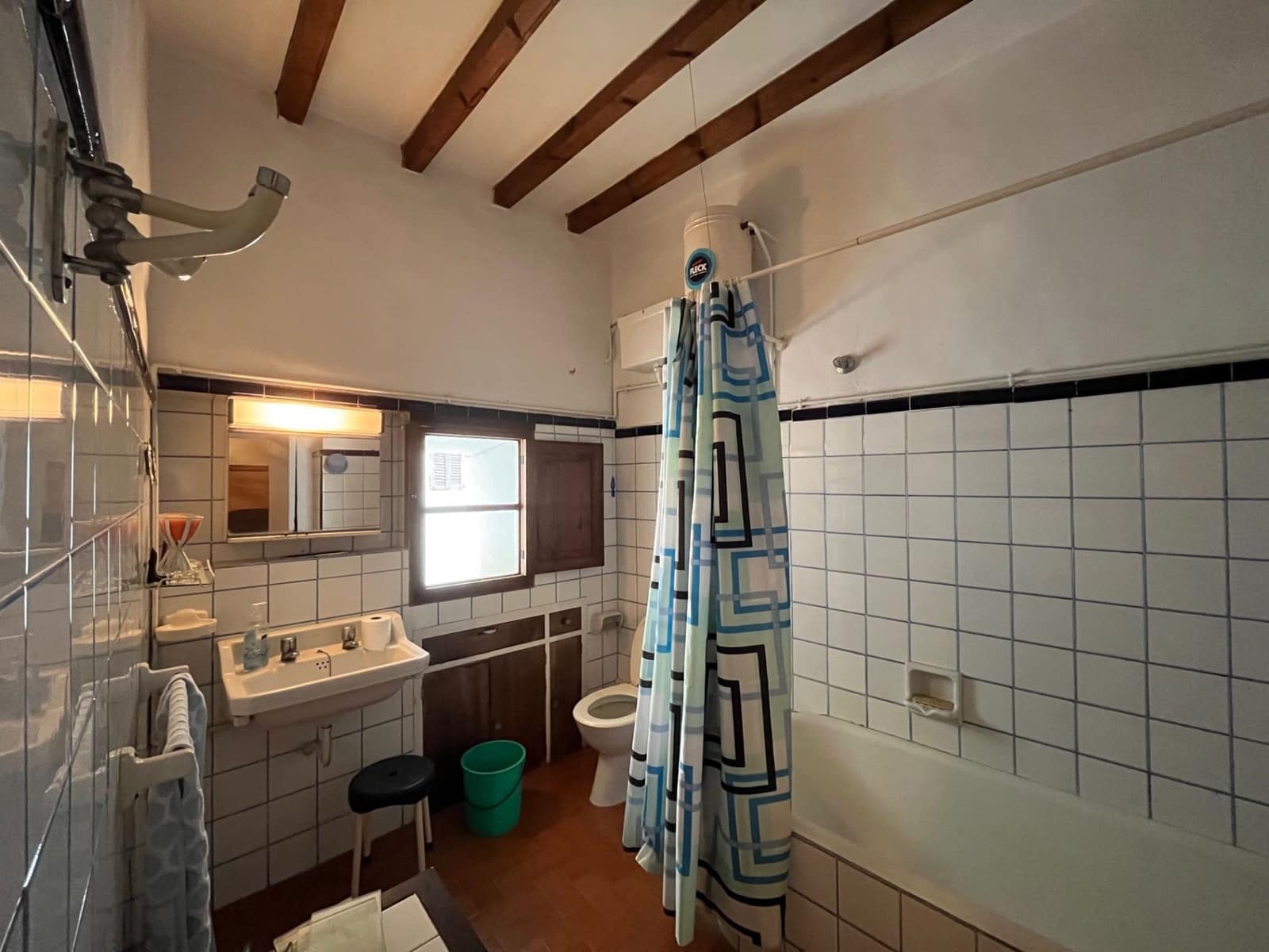 10 bedroom Villa for sale in Santa Maria del Cami with pool garage - € 1,650,000 (Ref: 7796923)