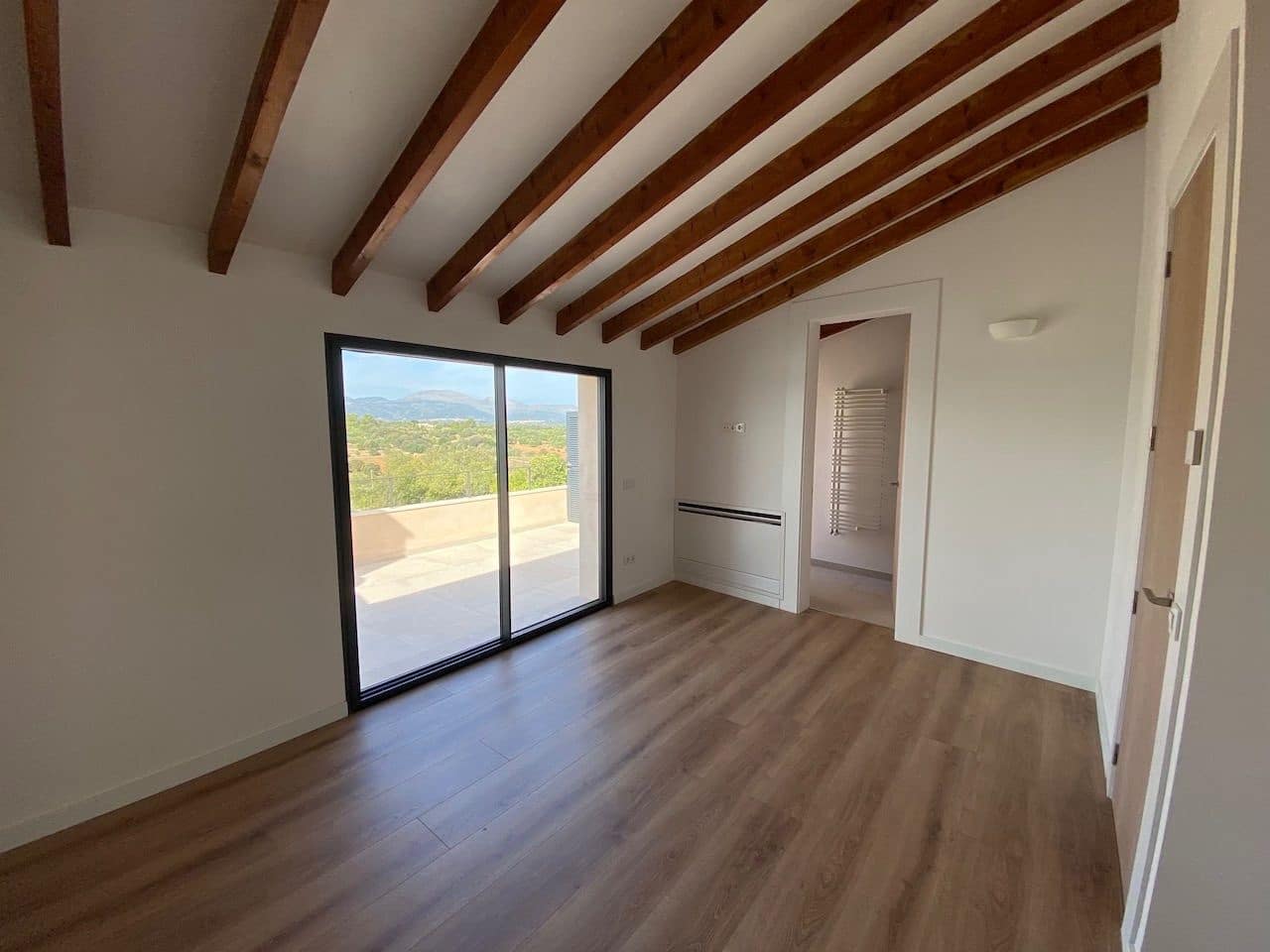 3 soveværelse Villa til salg i Llubi med swimmingpool garage - € 1.320.000 (Ref: 7851595)