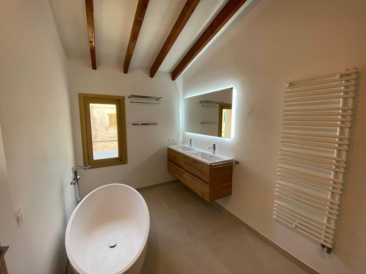 3 soveværelse Villa til salg i Llubi med swimmingpool garage - € 1.320.000 (Ref: 7851595)