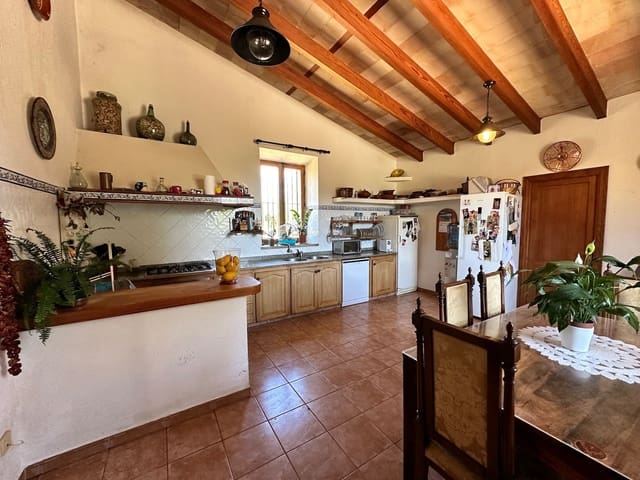 4 soverom Villa til salgs i Binissalem med svømmebasseng garasje - € 1 600 000 (Ref: 8287257)