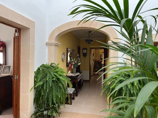 5 slaapkamer Villa te koop in Sencelles met zwembad - € 1.195.000 (Ref: 8334503)