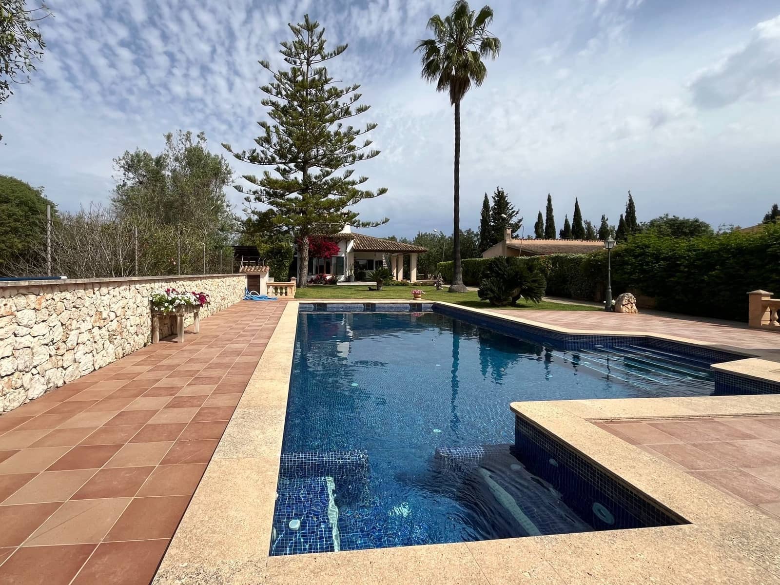 Chalet de 5 habitaciones en Sencelles en venta con piscina - 1.195.000 € (Ref: 8334503)