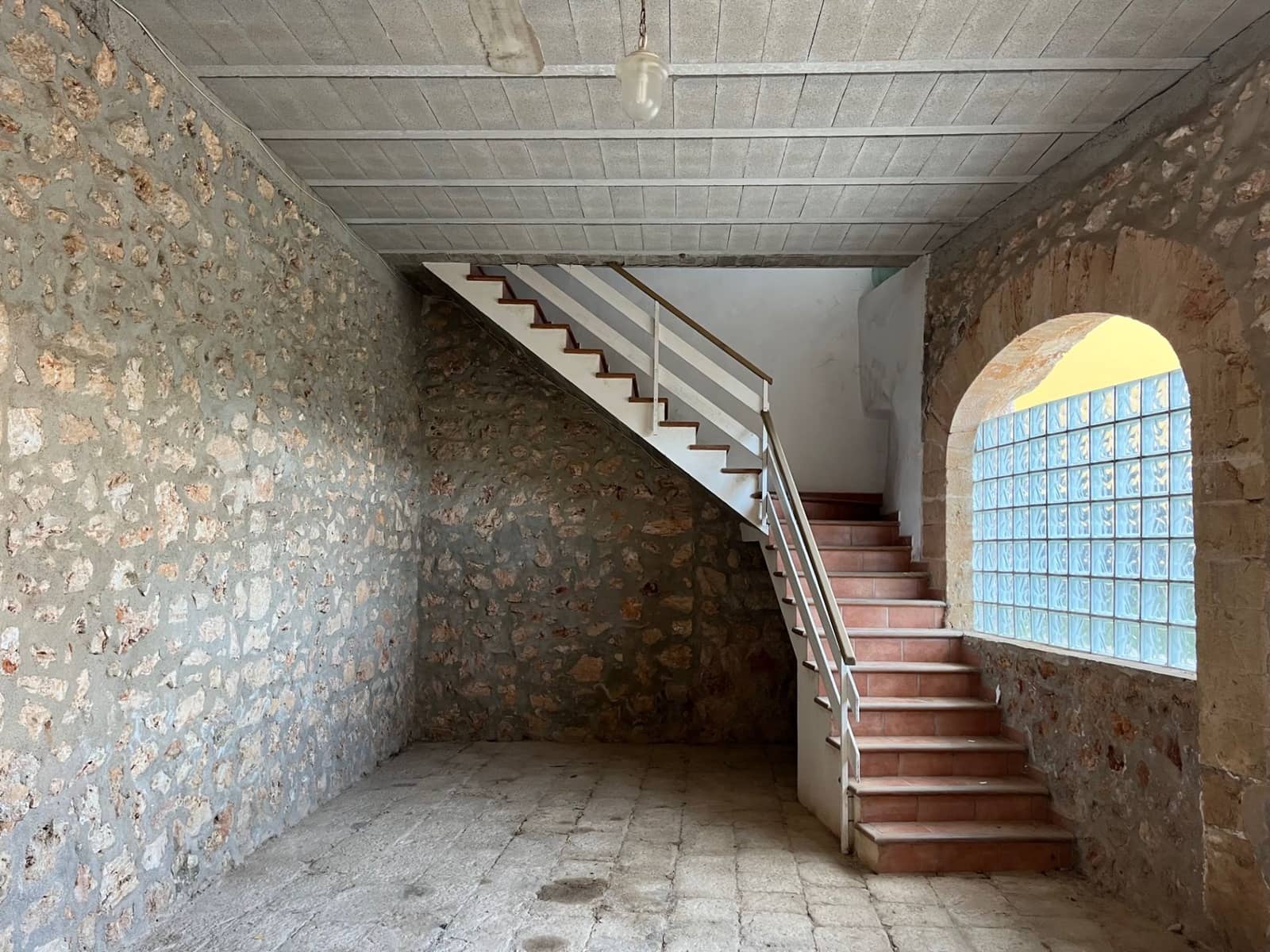 8 soverom Villa til salgs i Santa Maria del Cami med svømmebasseng garasje - € 1 200 000 (Ref: 8544459)