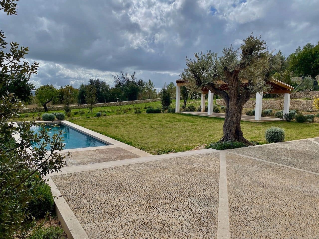 6 quarto Moradia para venda em Alaro com piscina - 6 425 000 € (Ref: 8553895)