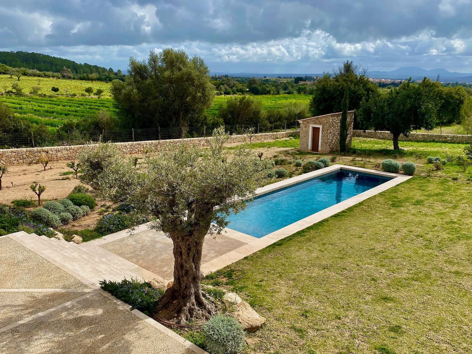 6 quarto Moradia para venda em Alaro com piscina - 6 425 000 € (Ref: 8553895)