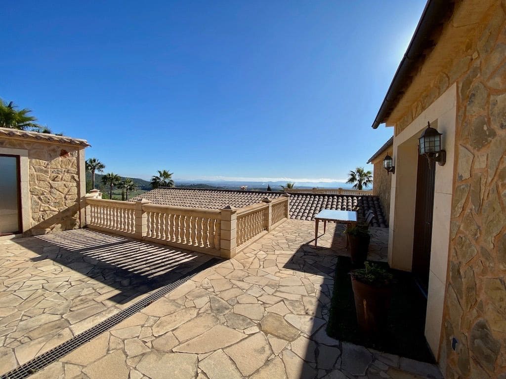 Chalet de 9 habitaciones en Alaró en venta con piscina - 5.800.000 € (Ref: 8824677)