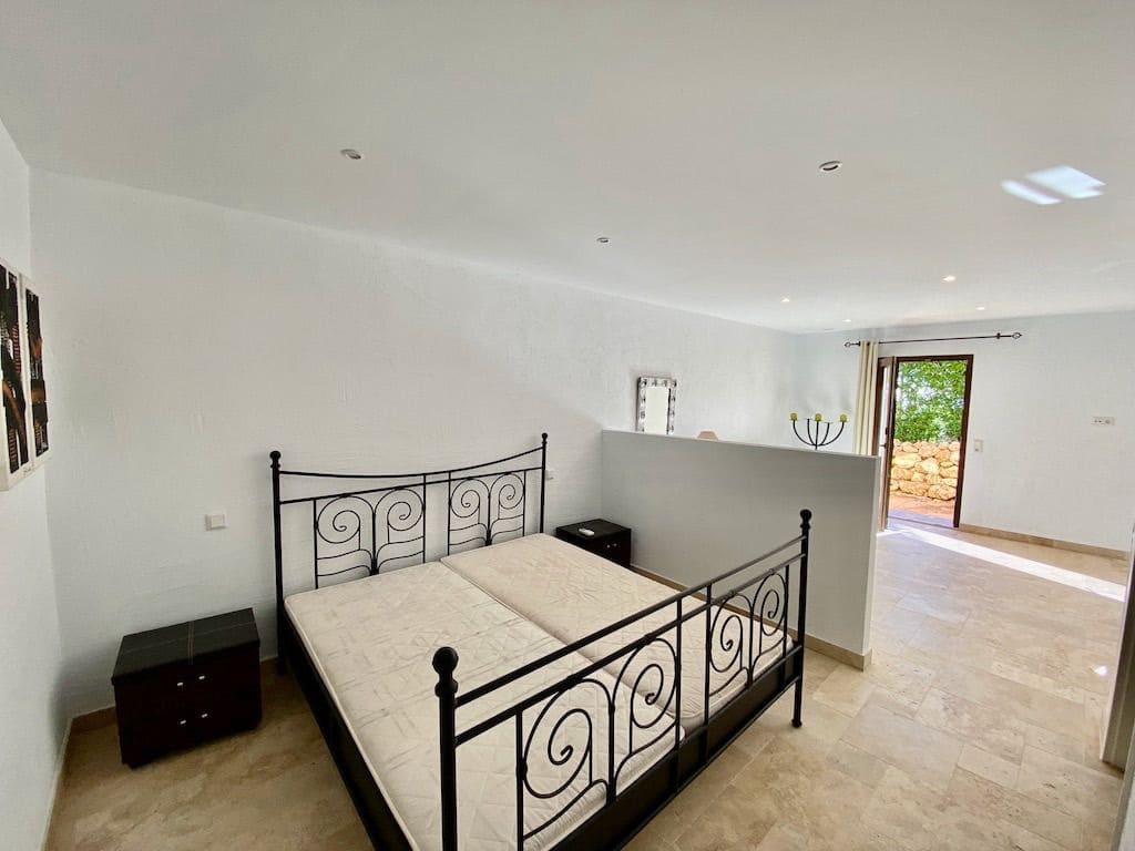 Chalet de 9 habitaciones en Alaró en venta con piscina - 5.800.000 € (Ref: 8824677)