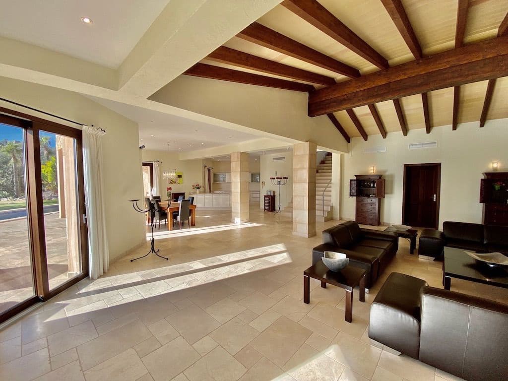 Chalet de 9 habitaciones en Alaró en venta con piscina - 5.800.000 € (Ref: 8824677)