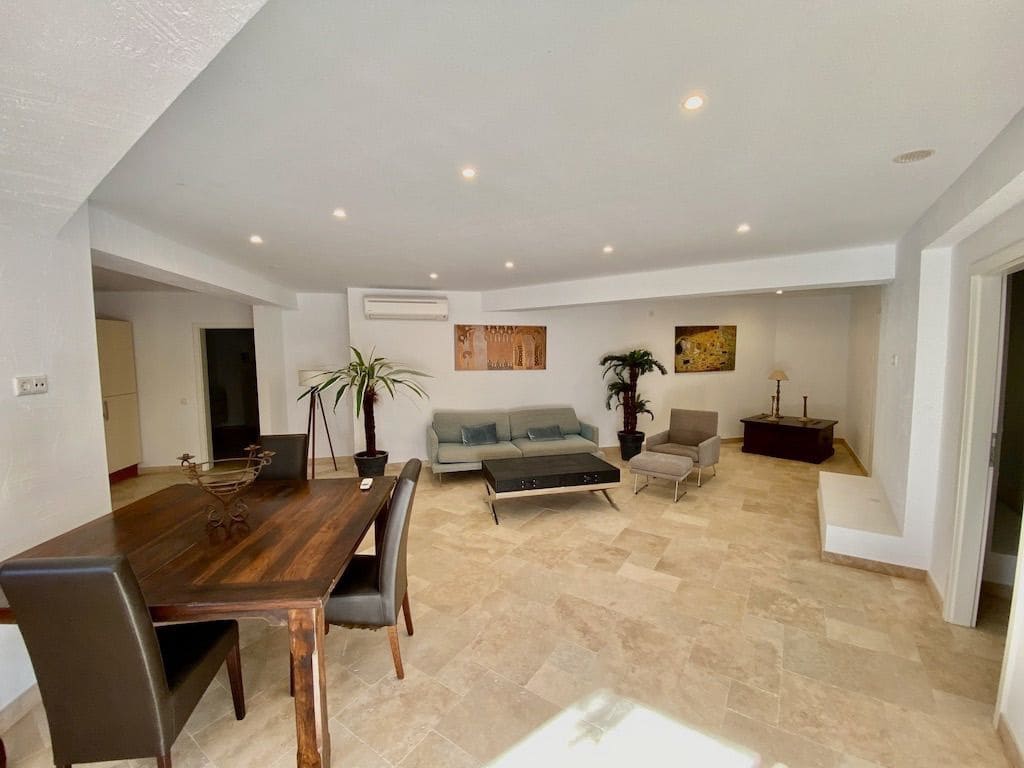 Chalet de 9 habitaciones en Alaró en venta con piscina - 5.800.000 € (Ref: 8824677)