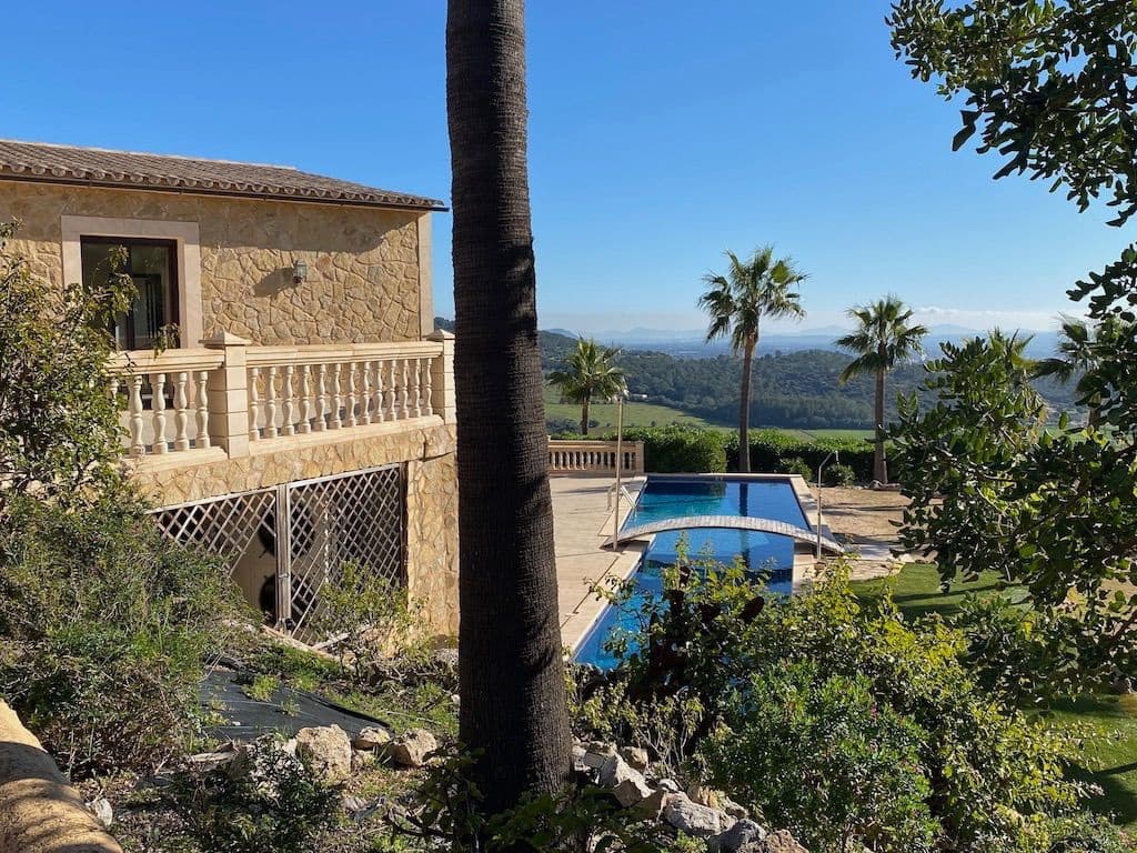 Chalet de 9 habitaciones en Alaró en venta con piscina - 5.800.000 € (Ref: 8824677)