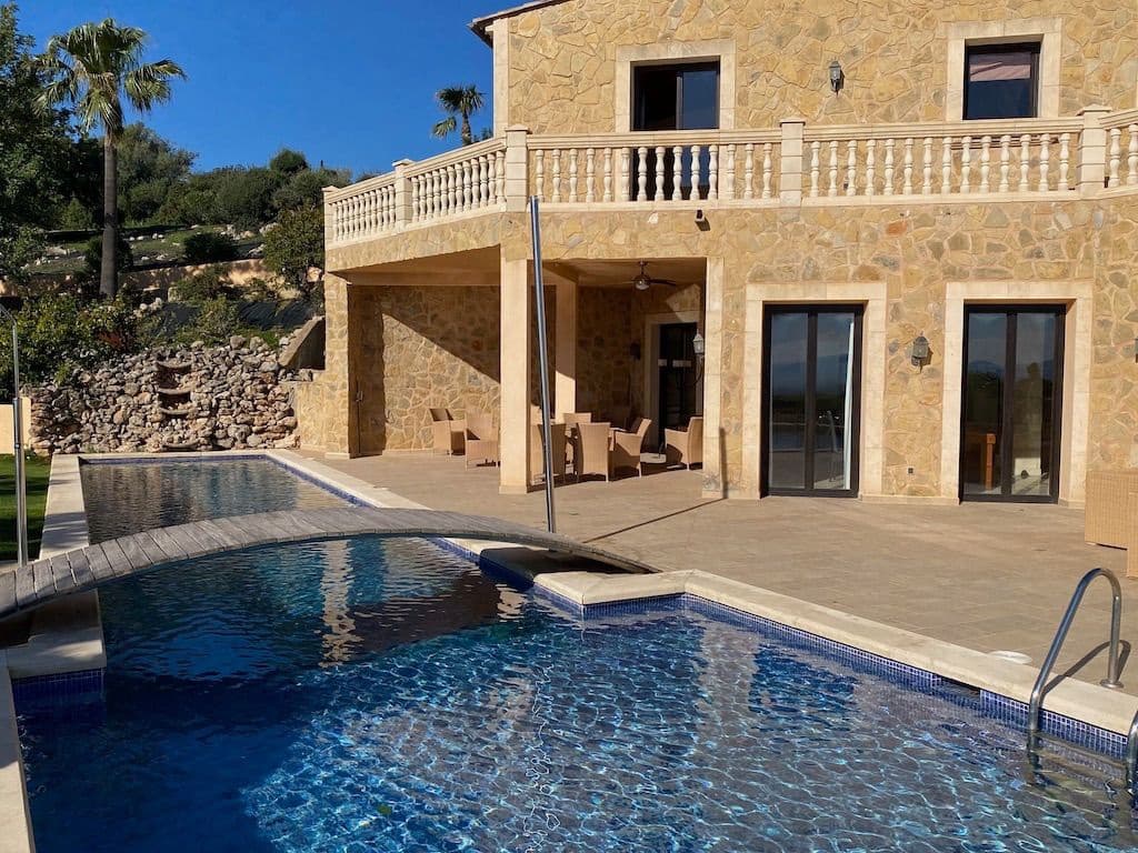 Chalet de 9 habitaciones en Alaró en venta con piscina - 5.800.000 € (Ref: 8824677)