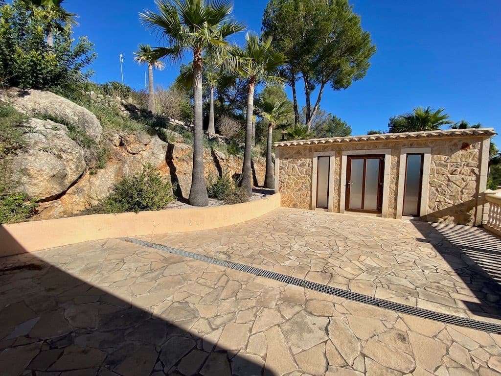Chalet de 9 habitaciones en Alaró en venta con piscina - 5.800.000 € (Ref: 8824677)