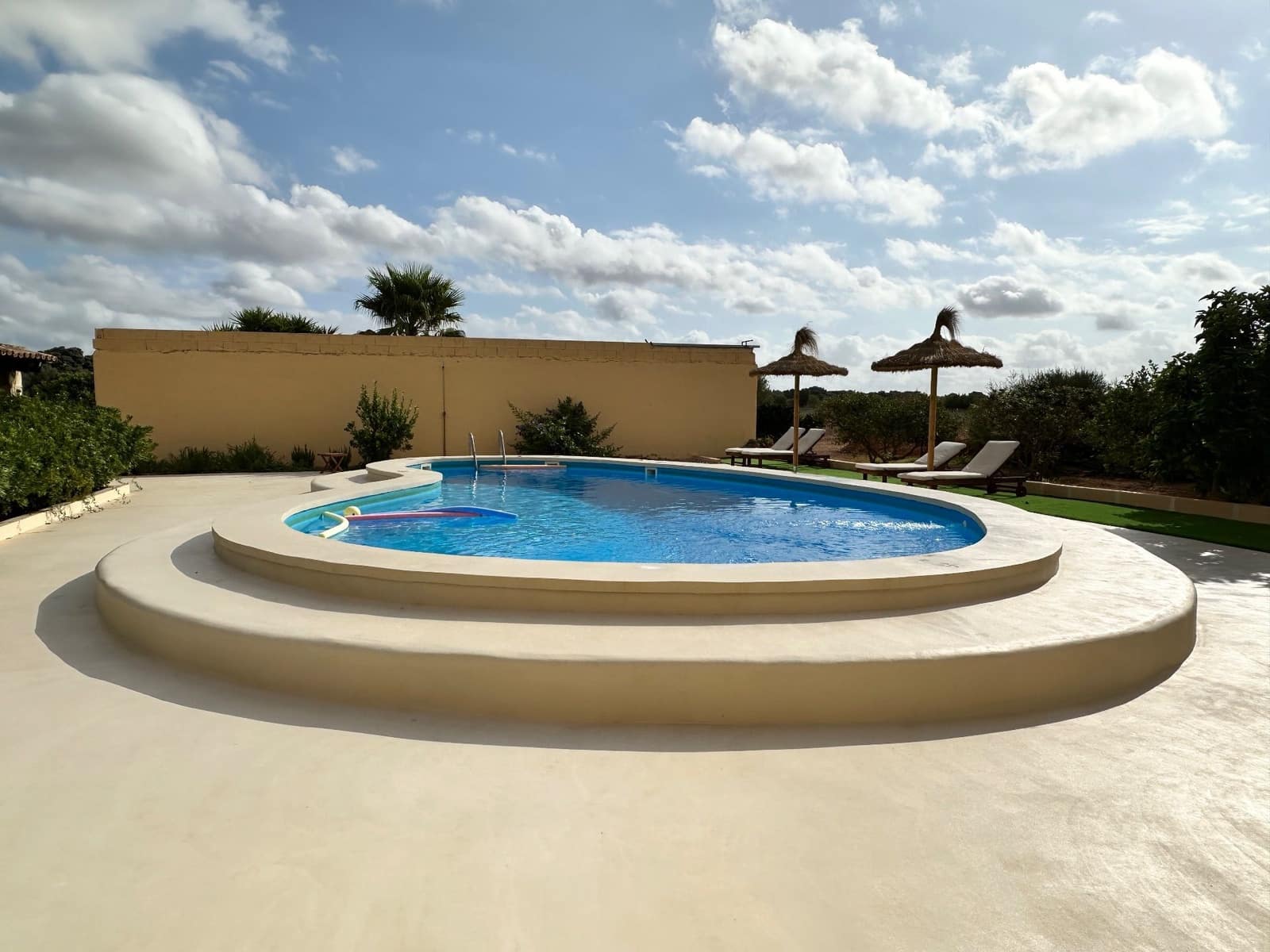 4 soveværelse Villa til salg i Binissalem med swimmingpool garage - € 1.800.000 (Ref: 8862409)