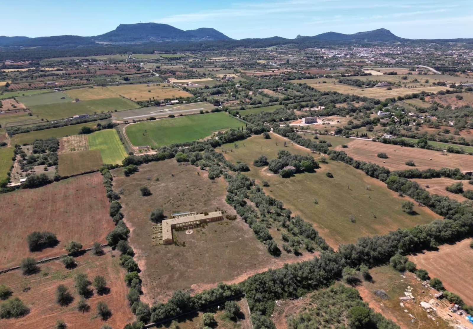 Grunde uden byggetilladelser til salg i Algaida - € 680.000 (Ref: 8917689)