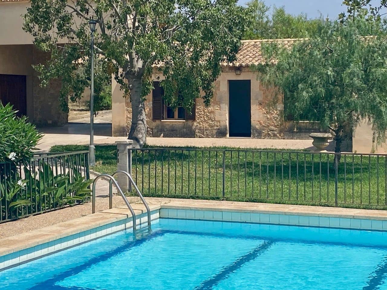 4 soverom Villa til salgs i Santa Maria del Cami med svømmebasseng garasje - € 3 750 000 (Ref: 9057332)