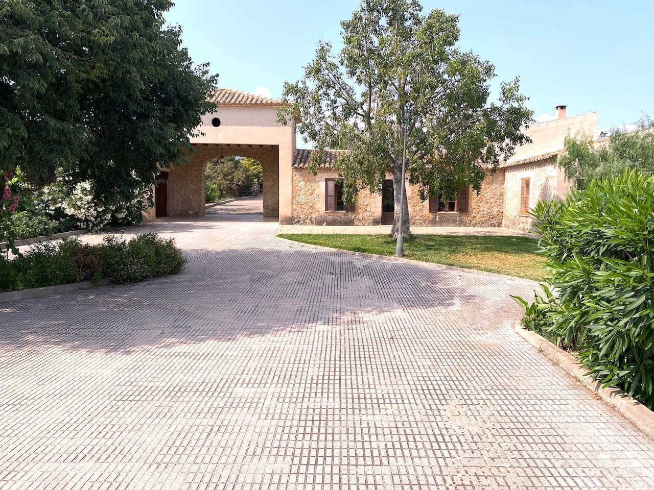 4 soverom Villa til salgs i Santa Maria del Cami med svømmebasseng garasje - € 3 750 000 (Ref: 9057332)