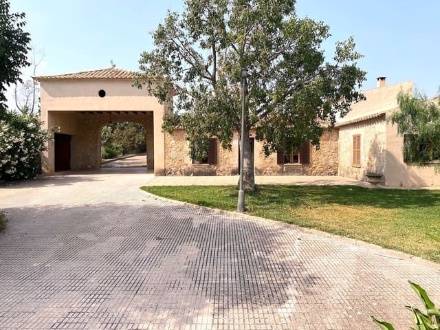 Chalet de 4 habitaciones en Santa María del Camí en venta con piscina garaje - 3.750.000 € (Ref: 9057332)