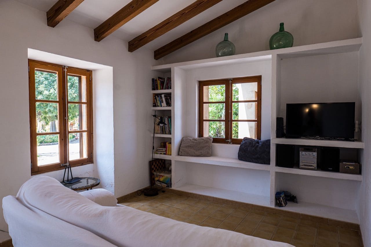 4 soverom Villa til salgs i Santa Maria del Cami med svømmebasseng garasje - € 3 750 000 (Ref: 9057332)