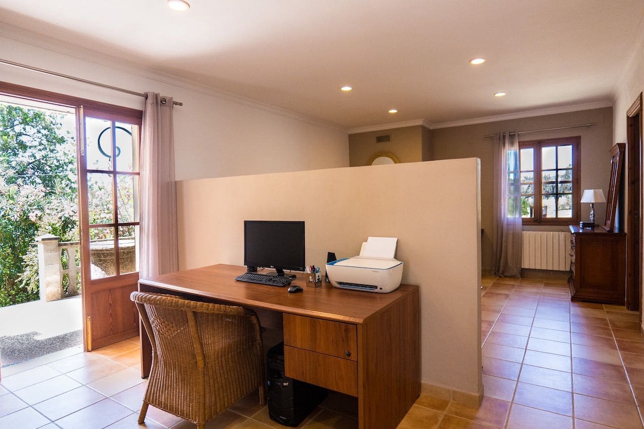 4 soverom Villa til salgs i Santa Maria del Cami med svømmebasseng garasje - € 3 750 000 (Ref: 9057332)