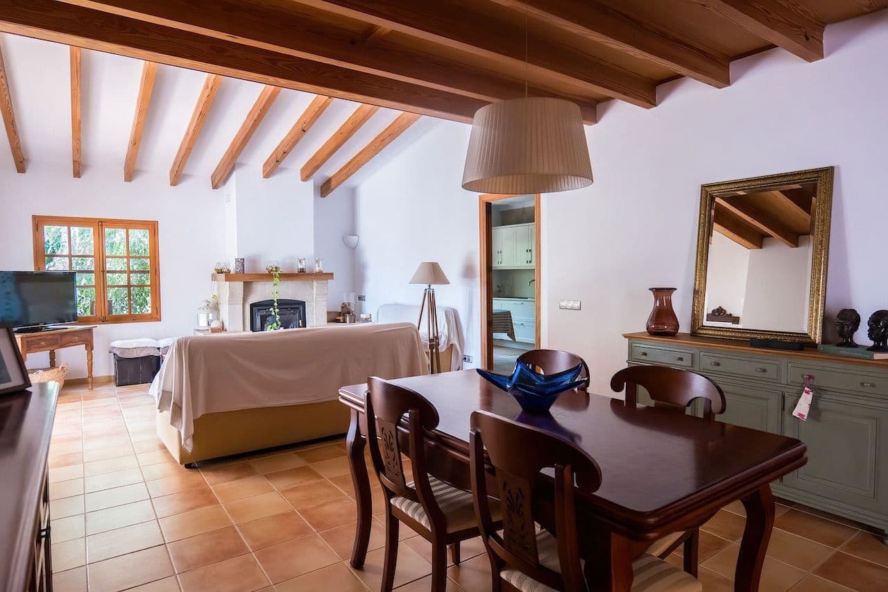 4 soverom Villa til salgs i Santa Maria del Cami med svømmebasseng garasje - € 3 750 000 (Ref: 9057332)