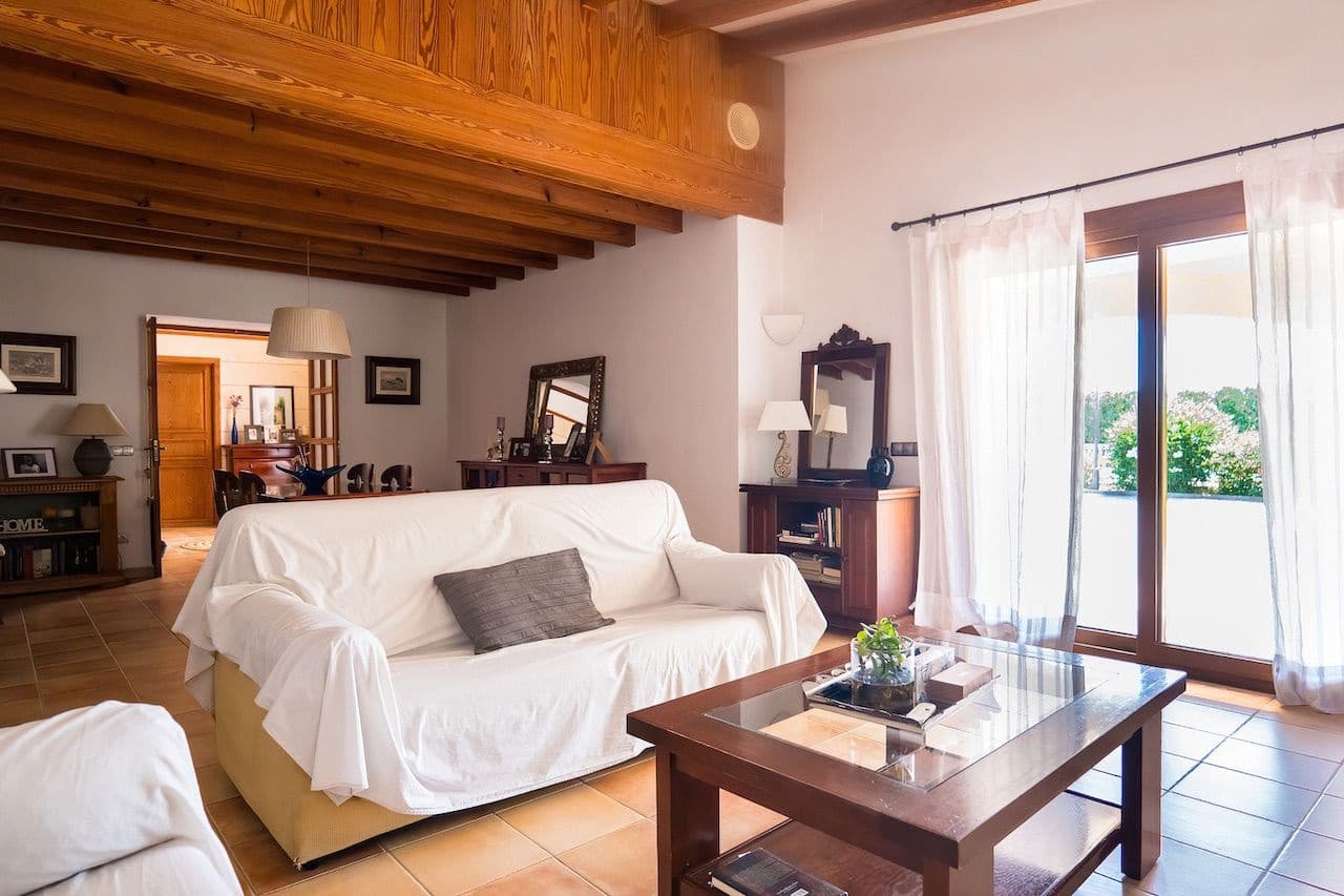 4 soverom Villa til salgs i Santa Maria del Cami med svømmebasseng garasje - € 3 750 000 (Ref: 9057332)