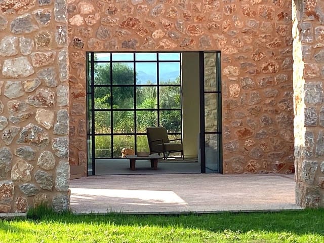 4 soveværelse Villa til salg i Santa María del Camí med swimmingpool garage - € 5.500.000 (Ref: 9189028)