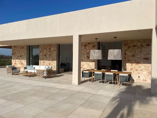 4 slaapkamer Villa te koop in Santanyí met zwembad garage - € 7.500.000 (Ref: 9189029)