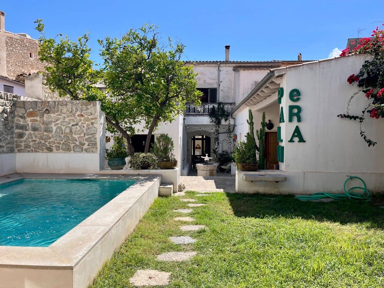 5 soveværelse Villa til salg i Binissalem med swimmingpool - € 1.980.000 (Ref: 9265173)