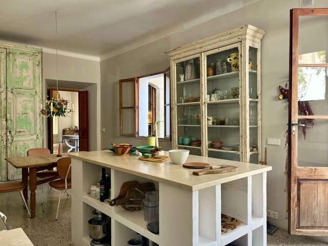 5 soverom Villa til salgs i Binissalem med svømmebasseng - € 1 980 000 (Ref: 9265173)