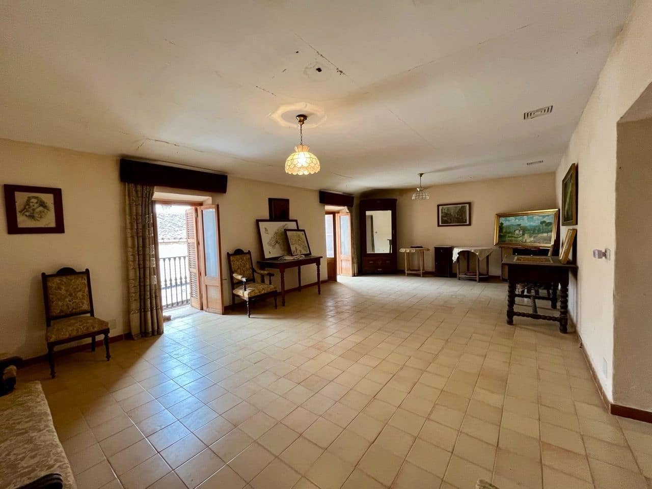 7 bedroom Villa for sale in Sencelles with pool garage - € 445,000 (Ref: 9284093)