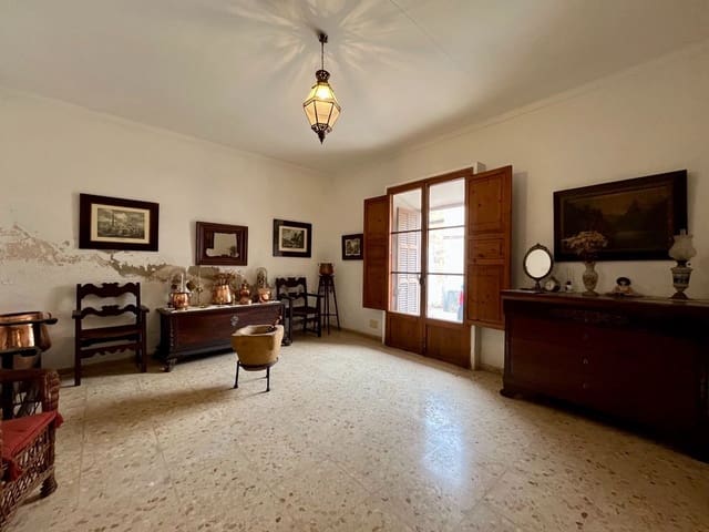 7 bedroom Villa for sale in Sencelles with pool garage - € 445,000 (Ref: 9284093)